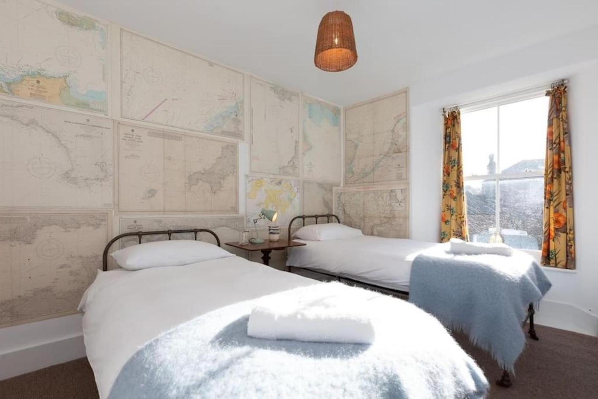 Janies Cottage~ Mousehole~Eclectic Interiors & Vintage Charm ภายนอก รูปภาพ