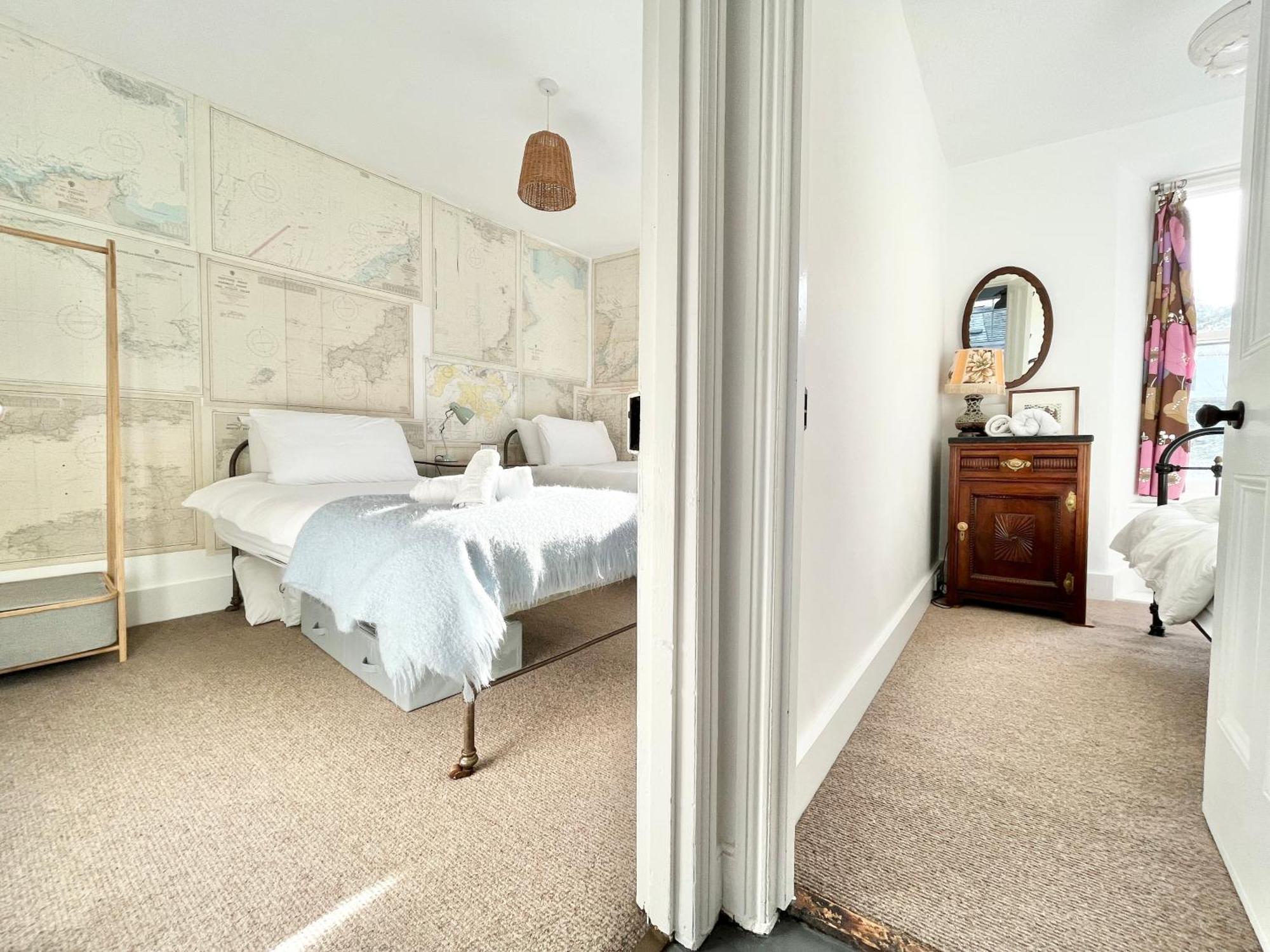 Janies Cottage~ Mousehole~Eclectic Interiors & Vintage Charm ภายนอก รูปภาพ
